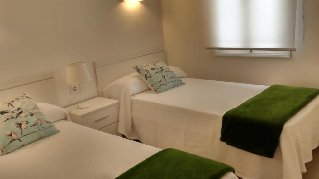 Grupoandria Villa Dora Cala'N Blanes  Cameră foto